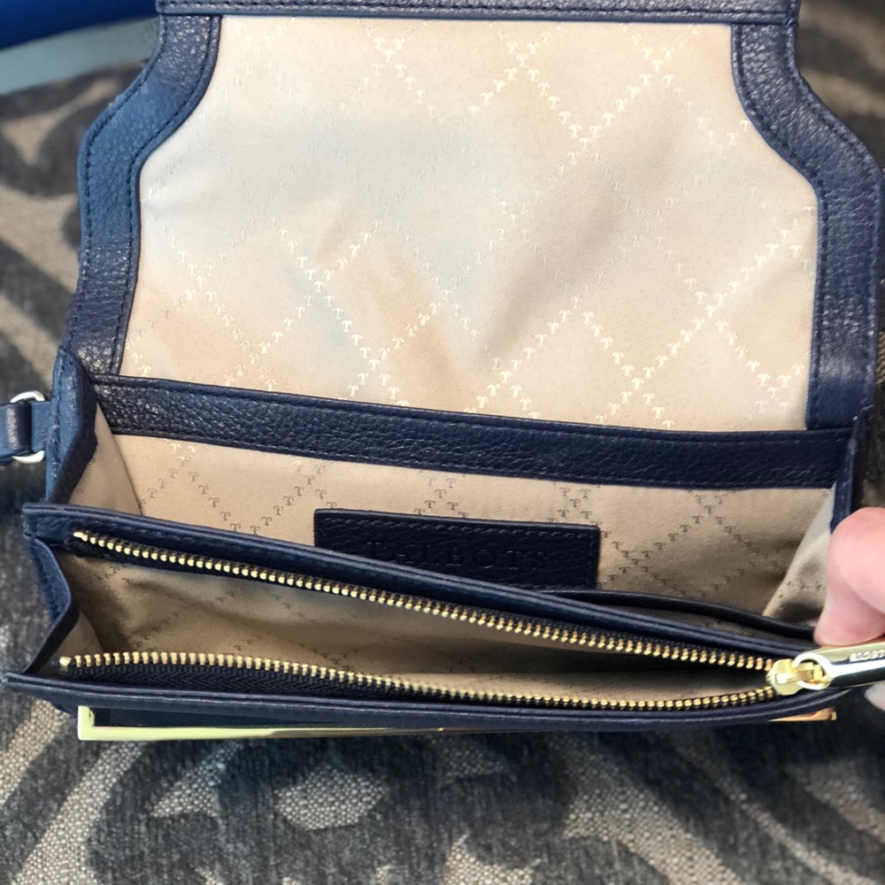🔴TALBOTS NWOT 🔵  wristlet / clutch /wallet⚜️
